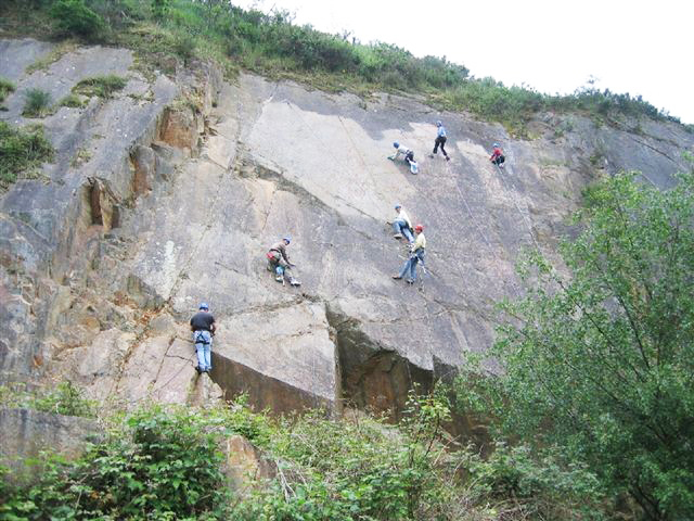 Grimpe La roche ballue